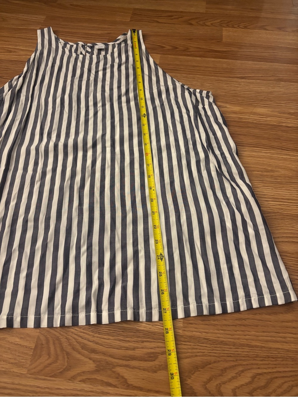 Old Navy Striped Sleeveless Tank Top Size XL - Picture 4 of 7